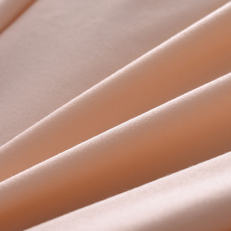 Klassisches, atmungsaktives, maschinenwaschbares Satin-Bettlaken-Set mit 4 Stück